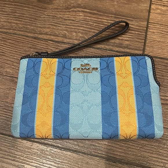 NWT Coach Gift Set - Picture 2 of 6